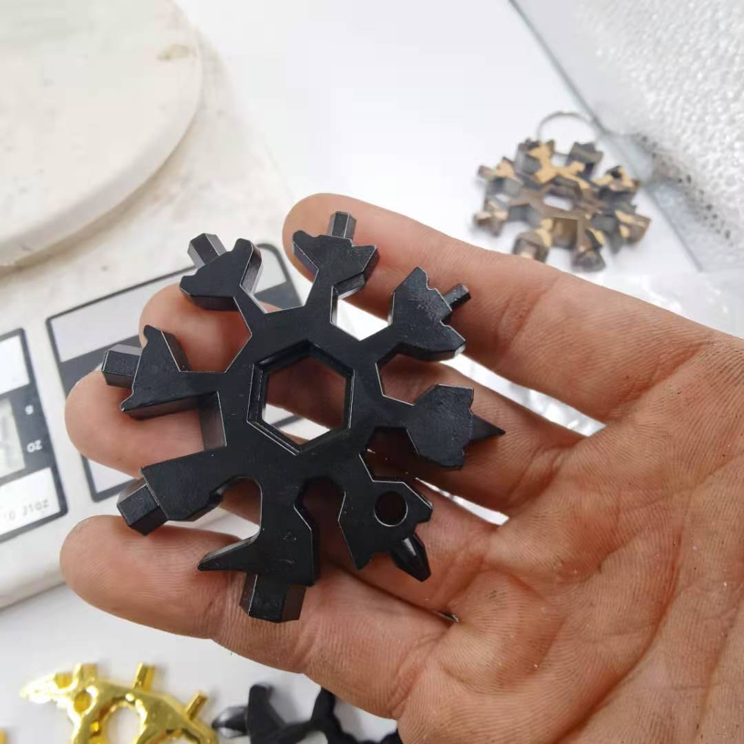 18-in-1 Snowflake Multi-tool