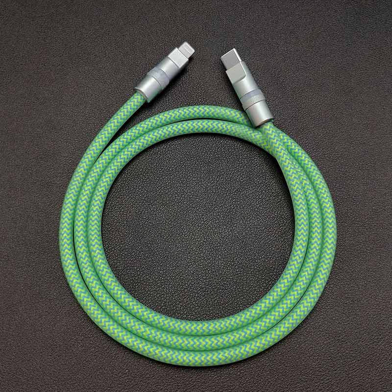 “Neon Chubby” Fast Charge Cable With Smart Light