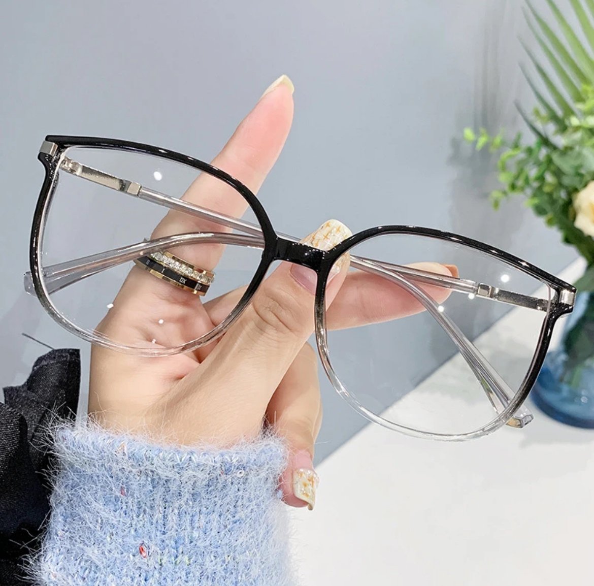 WOMEN’S FASHION LARGE FRAME HD ANTI-BLU-RAY READING GLASSES