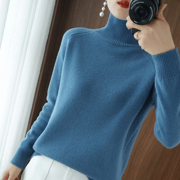 Women’s Solid Turtleneck Knit Sweater